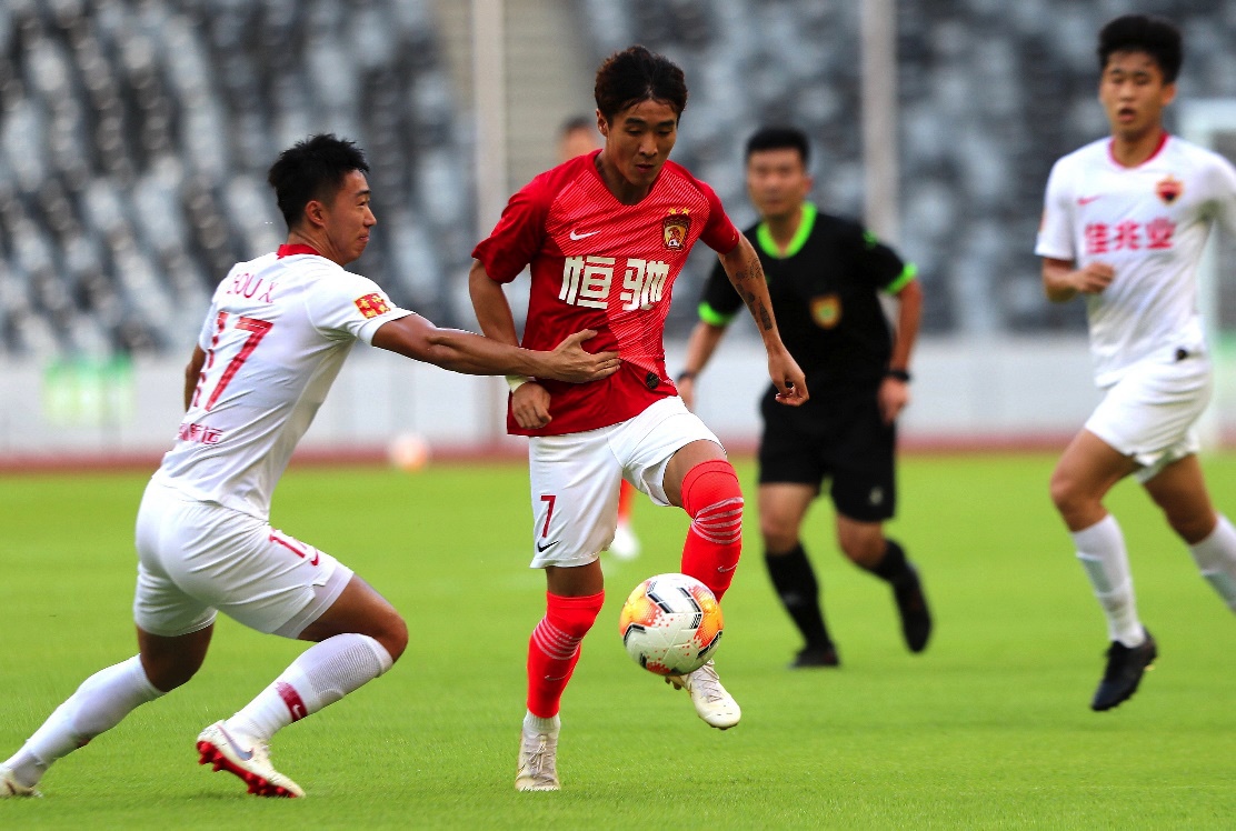 星空体育app下载-冲刺阶段意甲传出新动向；波士顿凯尔特人再遭质疑；管理层表态——质疑声仍在；赛程密集仍需轮换(圣安东尼奥马刺vs波士顿凯尔特人)