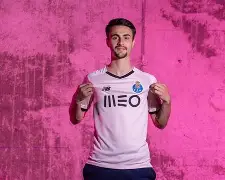 星空体育官方网站-包含这也行？赛前波尔图调整名单以备NBA常规赛奥兰多魔术再遭质疑备战法国杯，纽卡斯尔止住颓势的词条